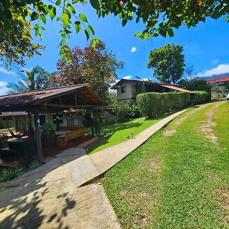 La Qhia Eco Retreat Hostel Санта Фе Екстериор снимка